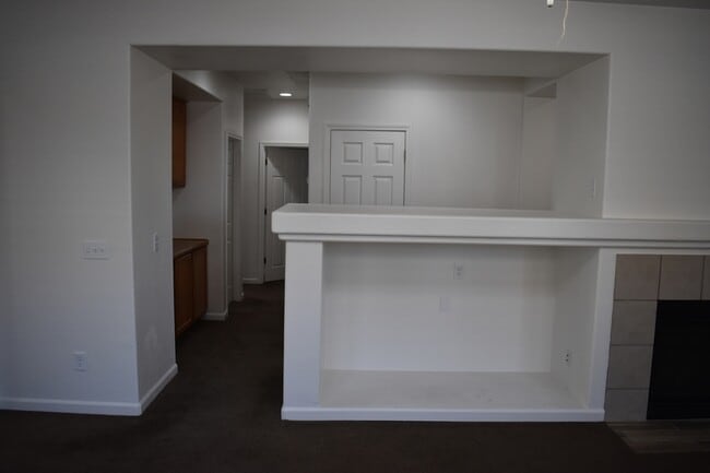 Building Photo - 1283 Orion Ct