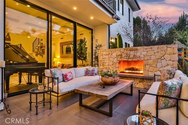 Building Photo - 5041 Palomar Dr