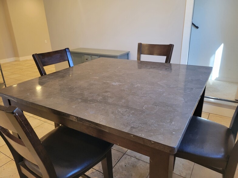 Kitchen - 16061 W 56th Plz