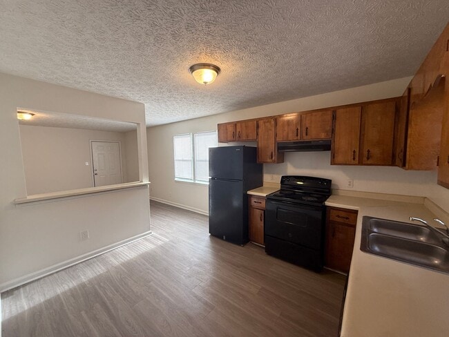 Building Photo - 116/118 Lake Dr