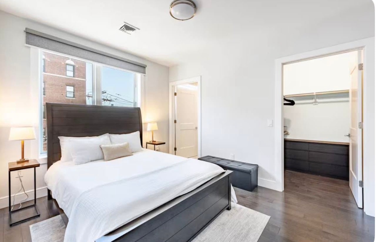 Primary Room - 6401 Park Ave