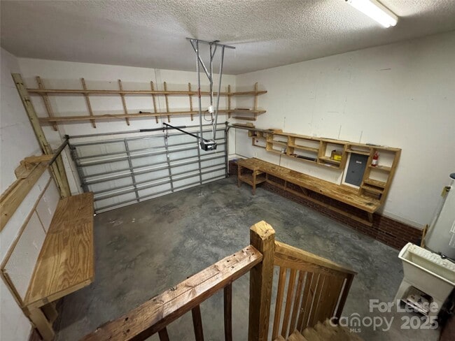 Building Photo - 3802 Cassidy Dr