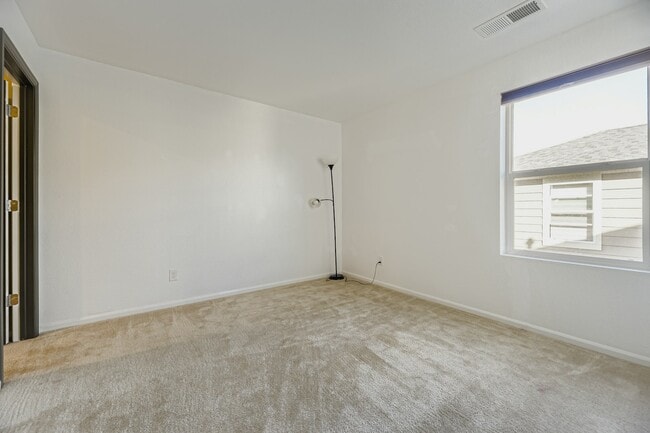 Building Photo - 15765 E Otero Ave