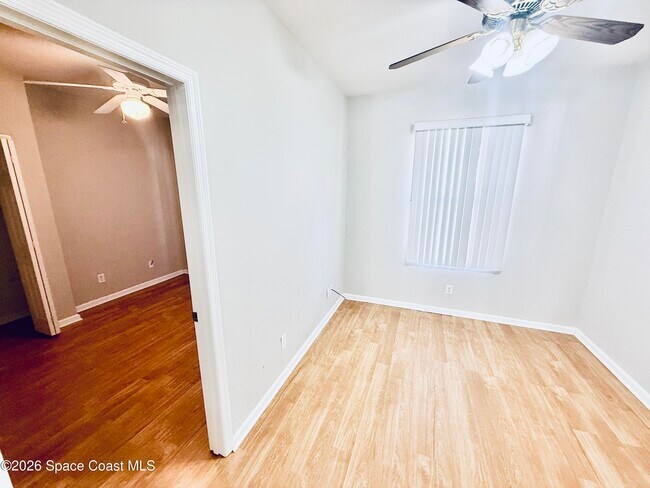 Building Photo - 402 Breckenridge Cir SE