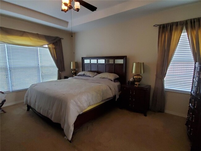 Building Photo - 8209 Santa Rosa Ct