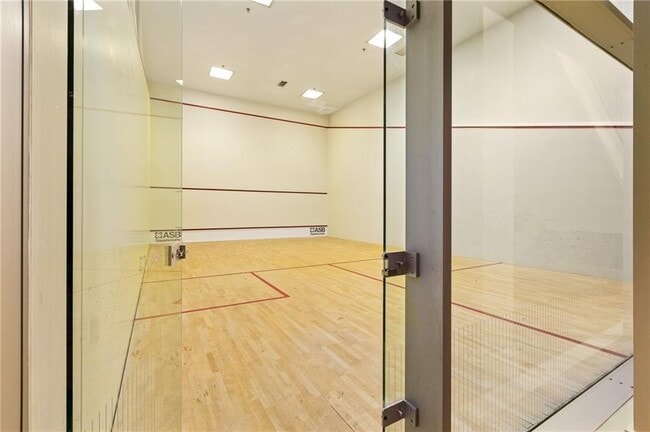 Building Photo - 3334 Peachtree Rd NE