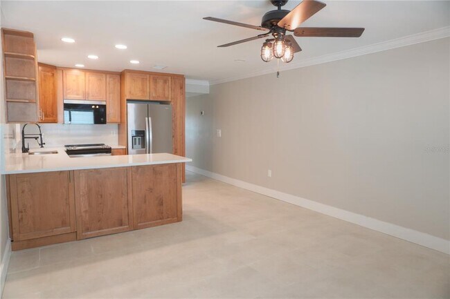 Building Photo - 8535 Blind Pass Dr