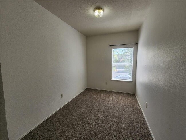 Building Photo - 304 Windridge Village Cove