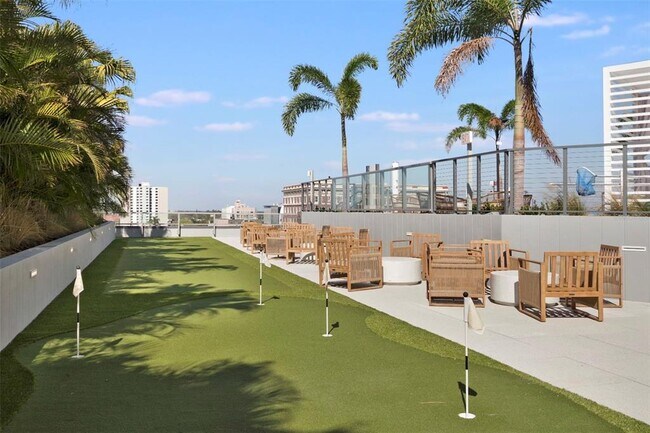 Building Photo - 400 Central Ave