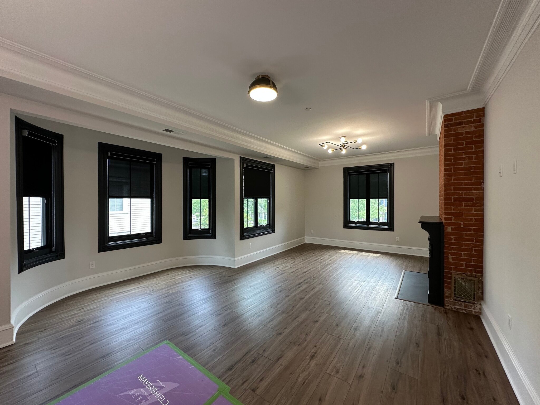 Building Photo - 60 Maple Ave