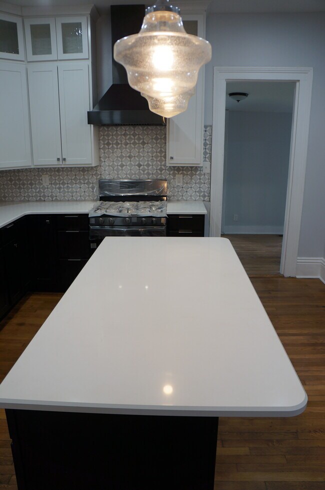 Building Photo - 712 Morgan St