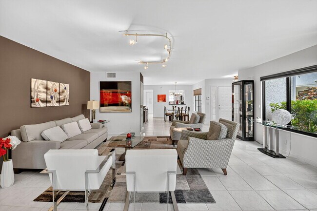 Building Photo - 15718 Loch Maree Ln