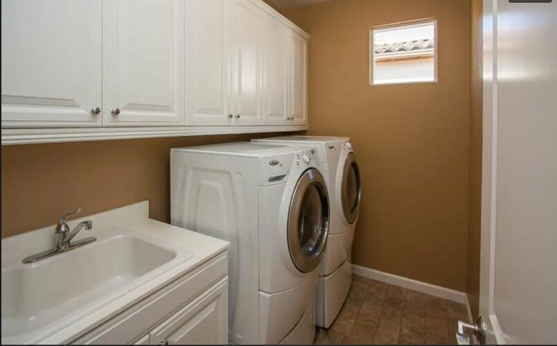 Building Photo - 3601 Rocking Horse Ct