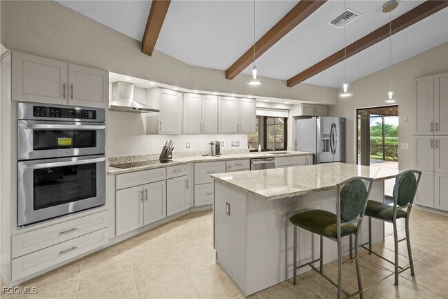 Building Photo - 16686 Bobcat Dr