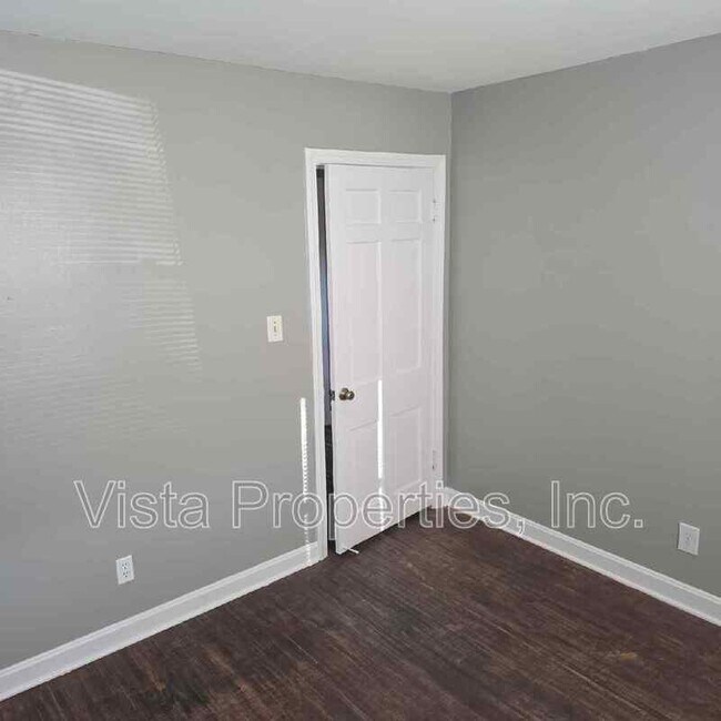 Building Photo - 1021 W Indian Trail