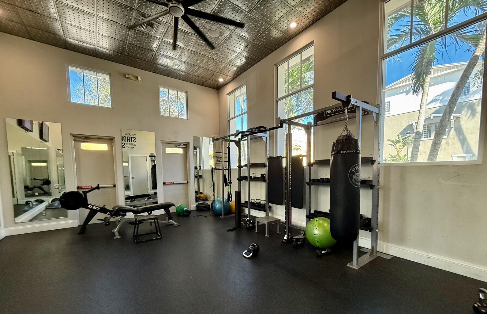 Building Photo - 870 Marina del Ray Ln