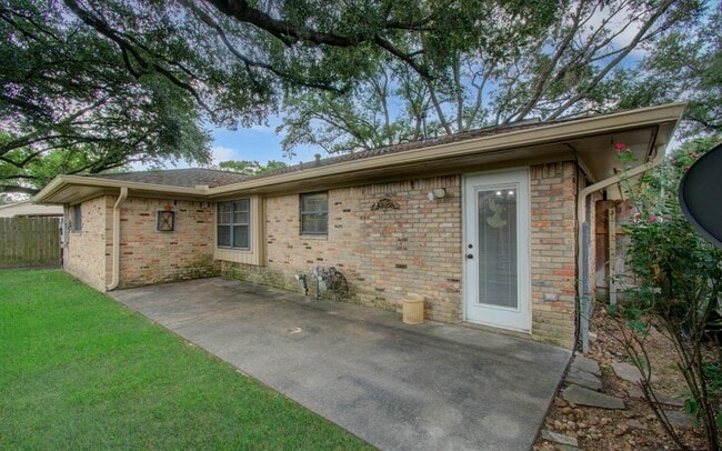 Building Photo - 5710 Verdome Ln