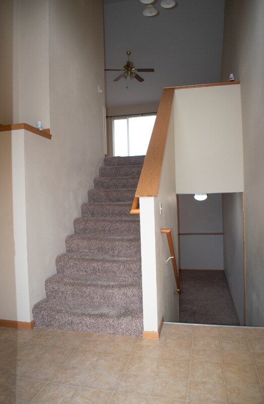 Building Photo - 1515 Prairie Dr
