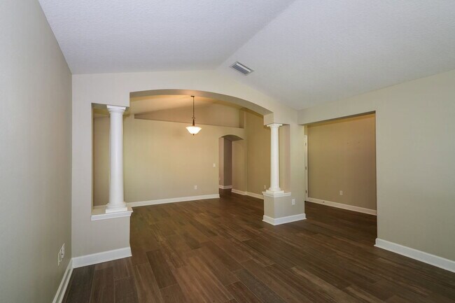 Building Photo - 3752 Olde Lanark Dr