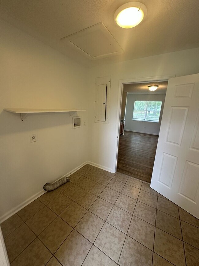 Building Photo - 6250 GA-136