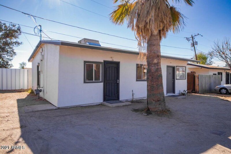 Building Photo - 723 E Sunnyslope Ln