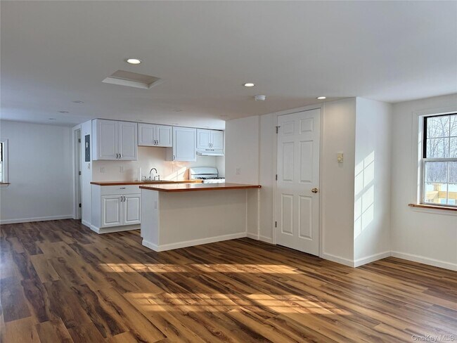 Building Photo - 19 Quartz Ln