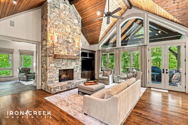 Building Photo - 2 Cherokee Orchard Ct