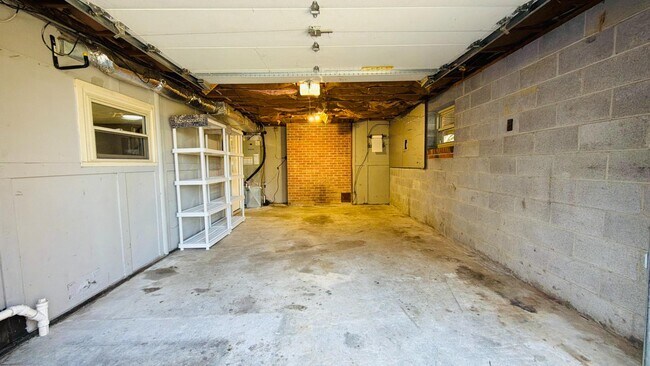 Building Photo - 494 Old Jonesboro Rd