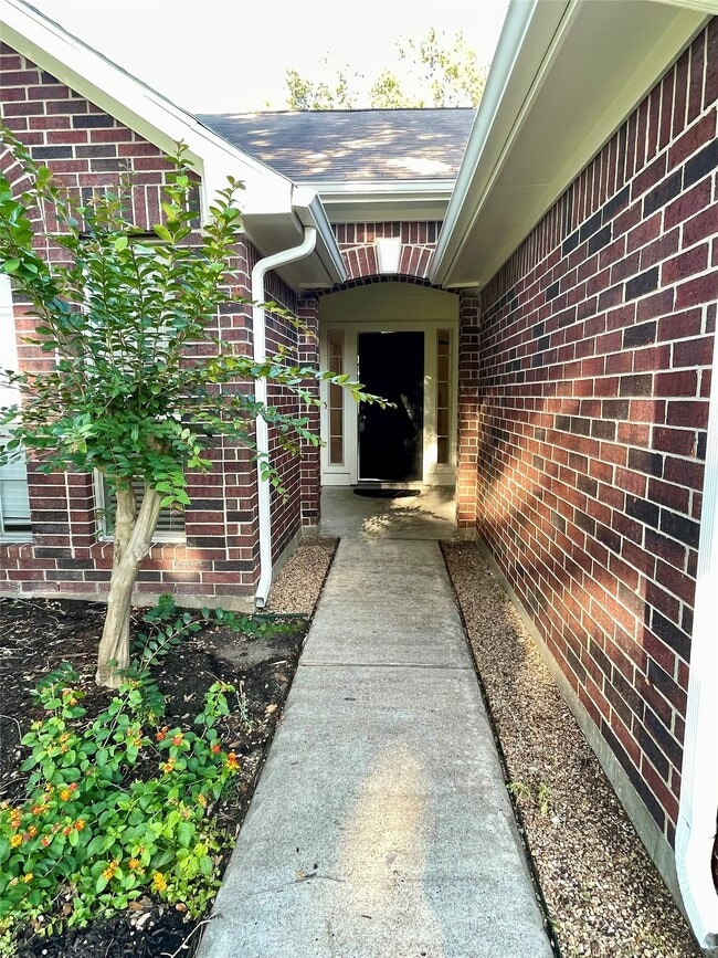 Building Photo - 1380 Hudgens Ave