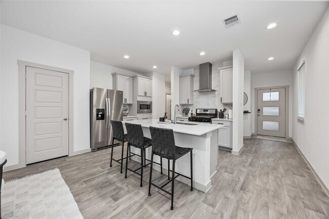 Building Photo - 2802 Wingmore Ln