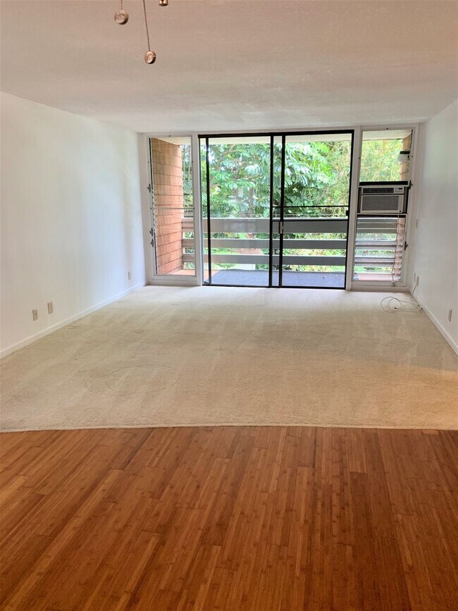 Building Photo - Upgraded 3 bed 2 bath condo in Kailua Town, 2 covered parking