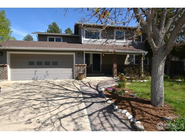 Building Photo - 990 Sparta Dr