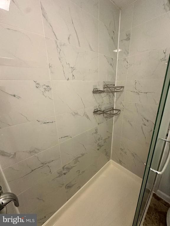 Building Photo - 10006 Green Forest Dr