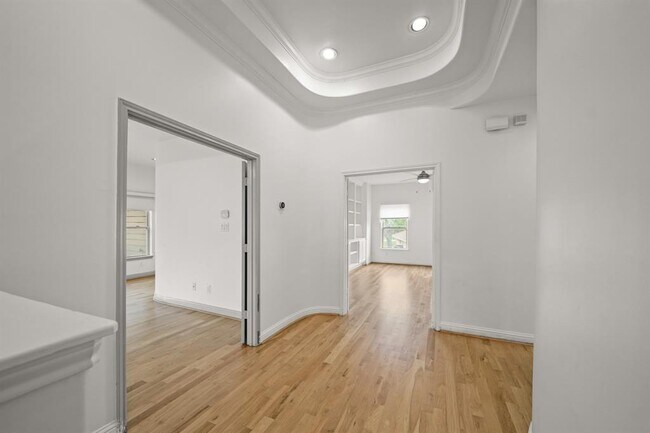 Building Photo - 9714 Braesmont Dr