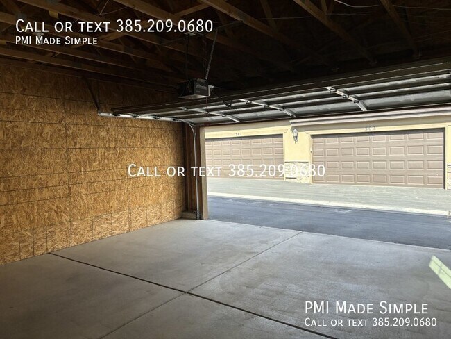 Building Photo - 157 Jordan Ridge Boulevard