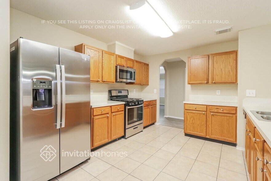 Building Photo - 6806 Baron Gate Ct