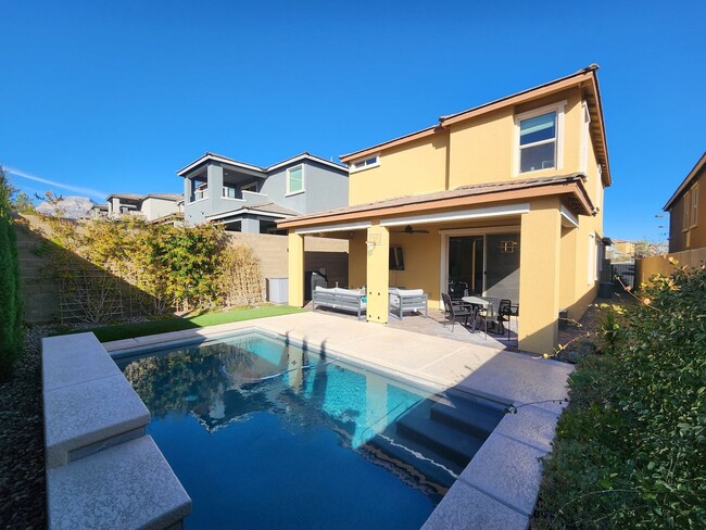 Building Photo - Upgraded 3 Bedroom with a Pool in a Gated ...