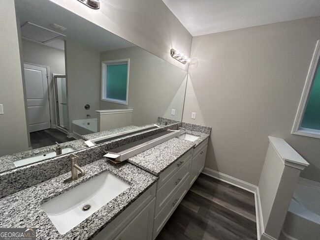 Building Photo - 7888 Wilkinson Dr