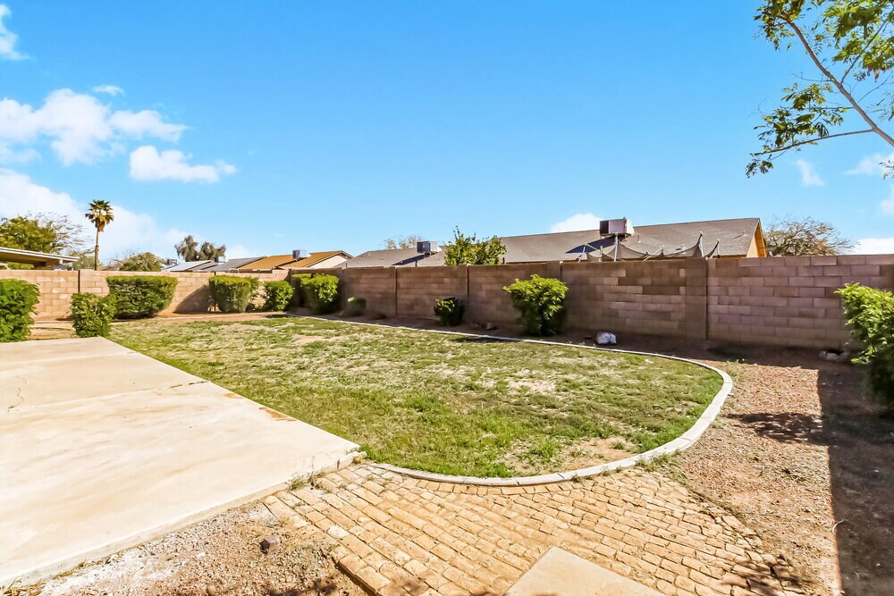 Building Photo - 4537 N 87th Ave