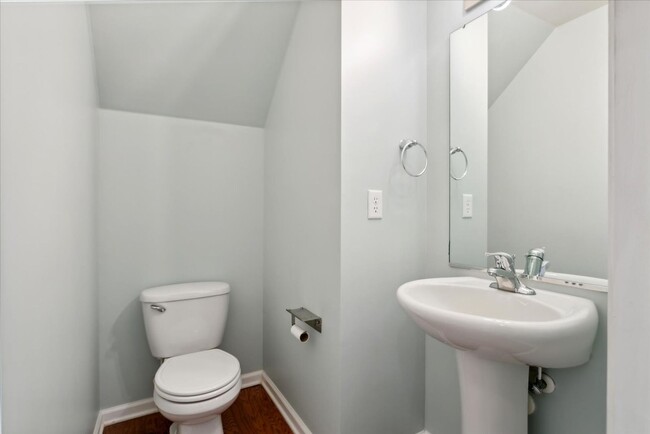Building Photo - Hampton Home for Rent (3 bed/2.5 bath)