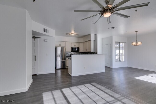 Building Photo - 7147 S Durango Dr