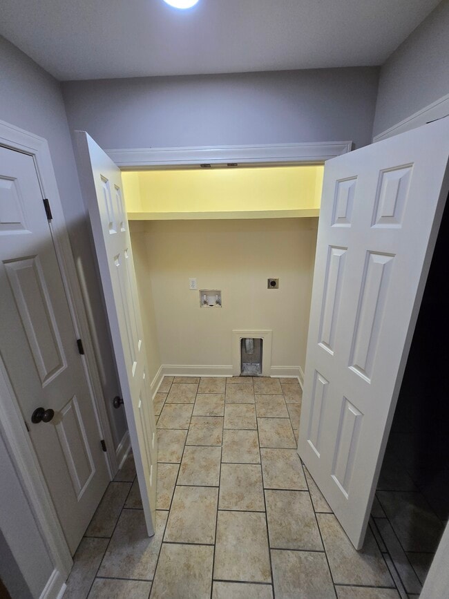 Building Photo - 1405 Allies Ct