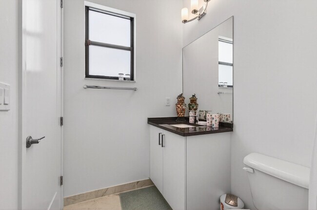 Building Photo - 17222 Blue Bayou Dr