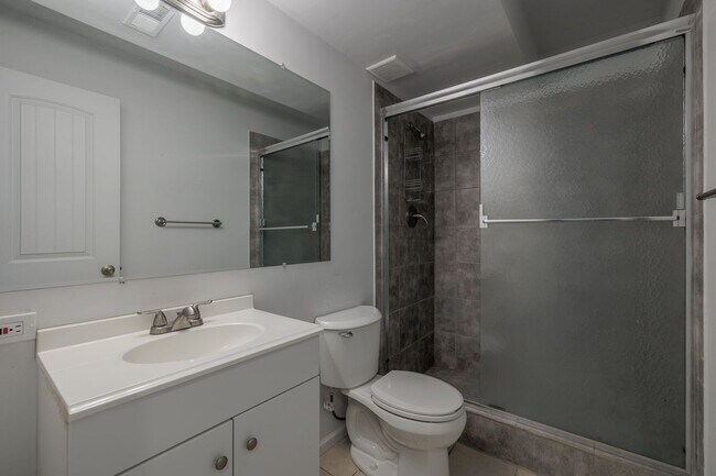 Building Photo - 5108 Hawk Springs Dr