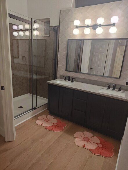 Building Photo - 44010 Royal Troon Dr