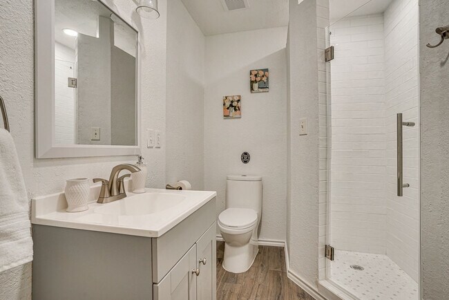 Building Photo - 4211 Coronet Ln