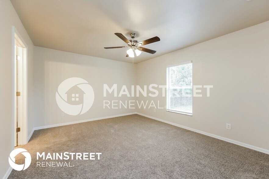 Building Photo - 3004 15th St W