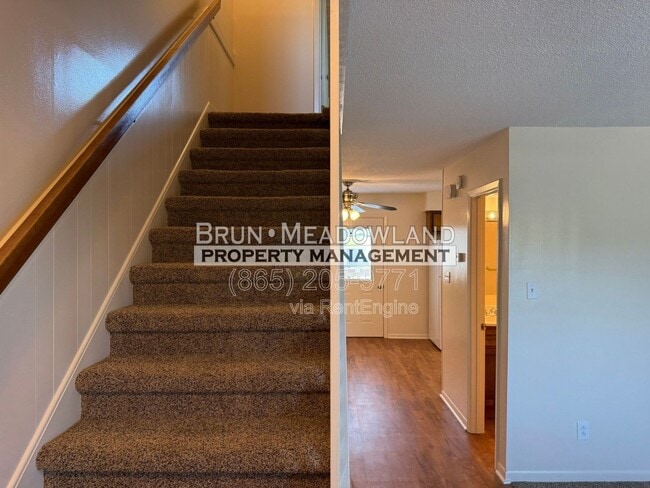 Building Photo - 3607 Lark Cir