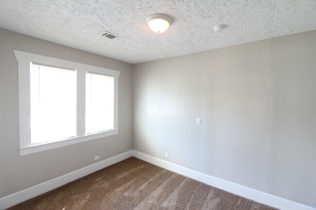 Building Photo - 2701 Ave J