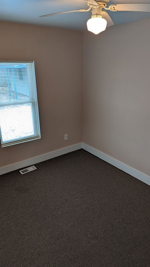 Building Photo - Spacious 2-Bedroom Home Available NOW!